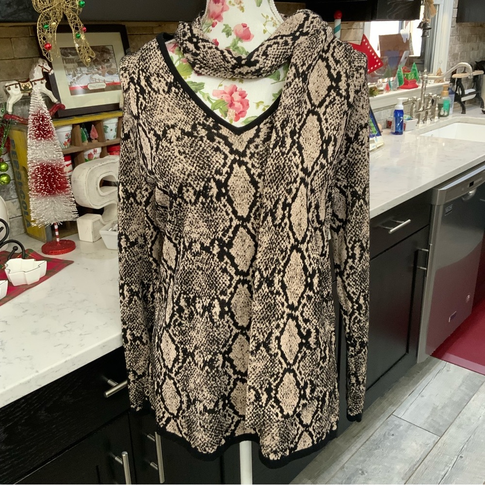 Chico's Sweater Size Large Python Print Removable… - image 2